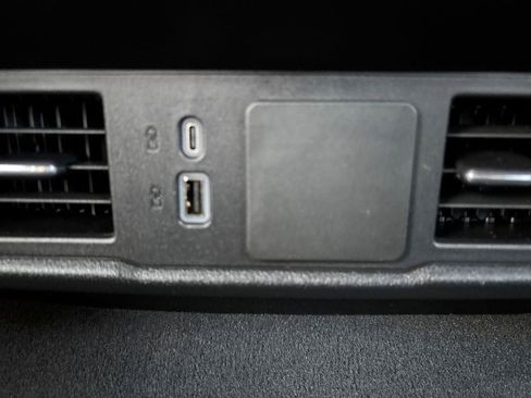 Used 2024 Chevrolet Silverado 1500 Custom AWD/4WD image 31