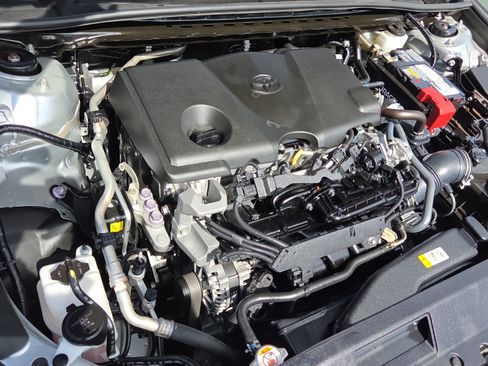 Used 2024 Toyota Camry LE FWD image 17