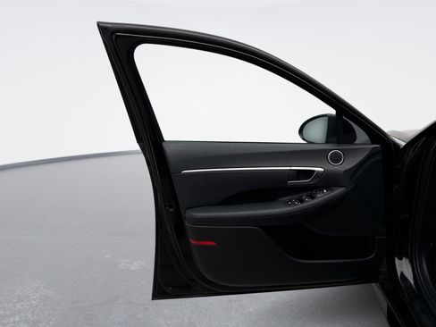 Used 2023 Hyundai Sonata SEL image 9