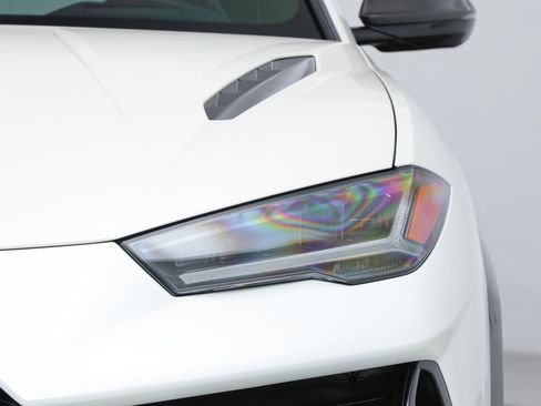 Used 2023 Lamborghini Urus Performante image 12