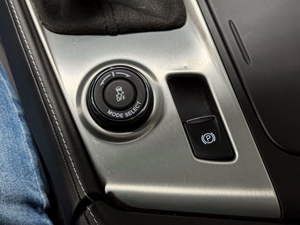 Used 2017 Chevrolet Corvette Z06 RWD image 33