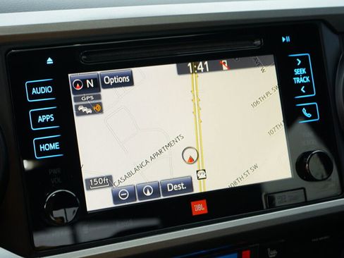 Used 2019 Toyota Tacoma Limited image 22