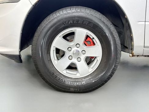 Used 2015 RAM 1500 Sport AWD/4WD image 29
