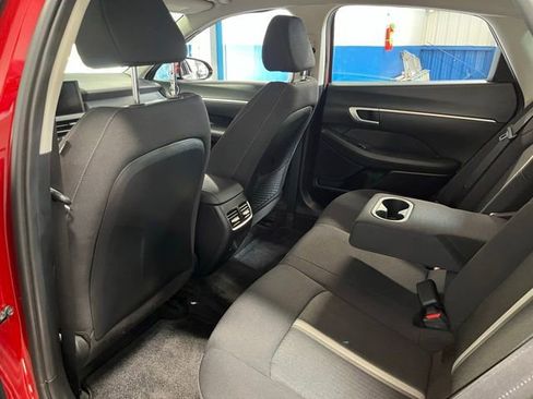 Used 2025 Hyundai Sonata SEL FWD image 17