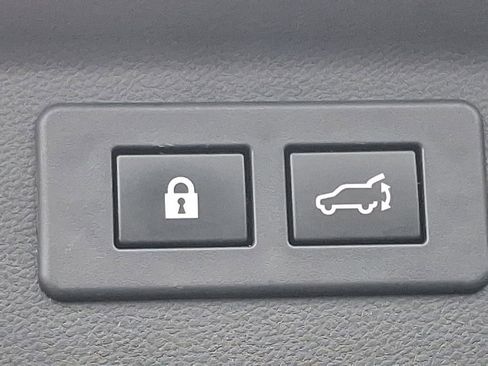 Used 2022 Subaru Forester Limited image 29