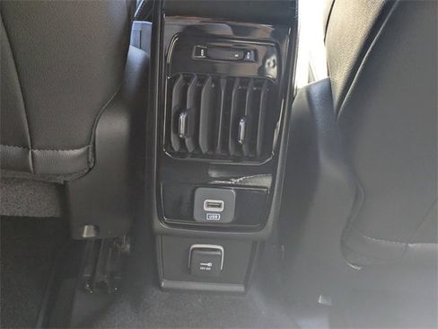 Used 2022 Jeep Compass Altitude image 14
