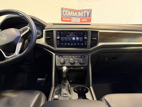 Used 2021 Volkswagen Atlas SE image 34