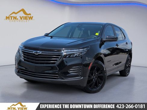 Used 2023 Chevrolet Equinox LS w/ Midnight Edition FWD image 1