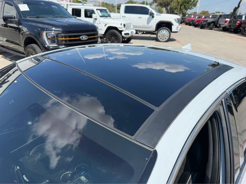 Used 2019 Genesis G70 3.3T Advanced w/ Sport Package RWD image 40