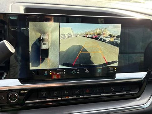 Used 2025 Chevrolet Silverado 2500 High Country w/ High Country Premium Package image 12