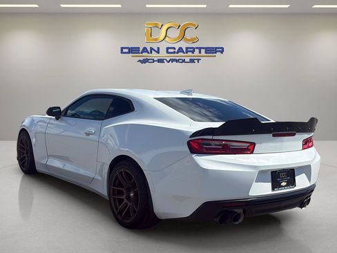 Used 2018 Chevrolet Camaro SS RWD image 3