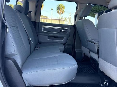 Used 2018 RAM 2500 SLT AWD/4WD image 14