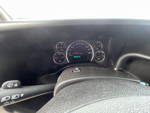 Used 2015 Chevrolet Express 3500 Extended w/ Smoker's Package image 19