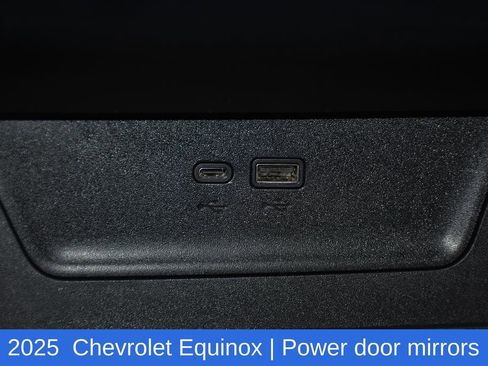 Used 2025 Chevrolet Equinox LT FWD image 20