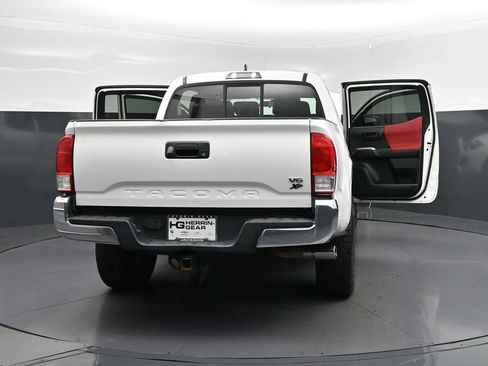 Used 2016 Toyota Tacoma SR5 w/ Towing Package RWD image 52