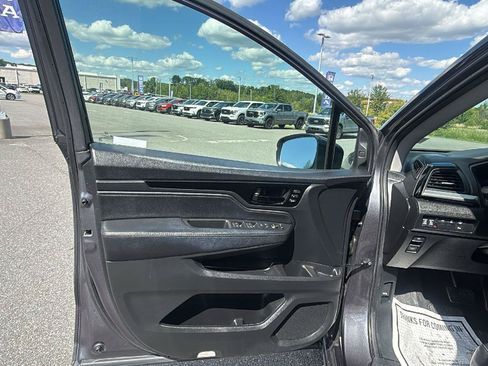 Used 2022 Honda Odyssey Touring image 25