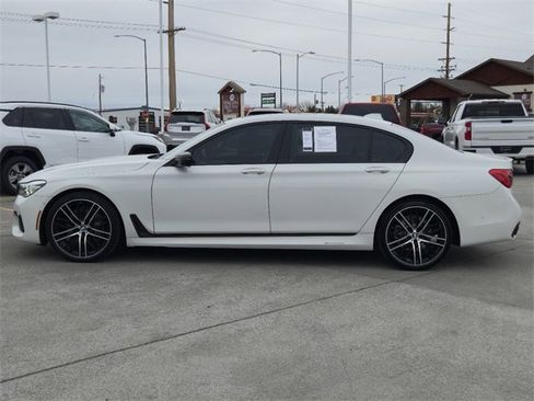 Used 2017 BMW 740i xDrive 740i xDrive image 43