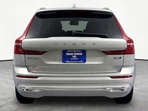 Used 2023 Volvo XC60 B5 Plus AWD/4WD image 4