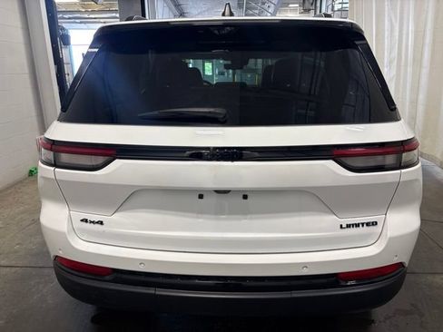 Used 2023 Jeep Grand Cherokee Limited w/ Luxury Tech Group II AWD/4WD image 6