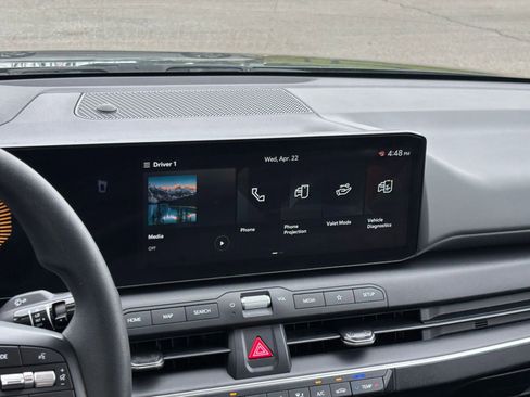 Used 2025 Kia K4 LXS image 20