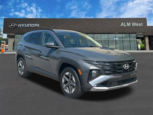 Used 2025 Hyundai Tucson SEL AWD/4WD image 3