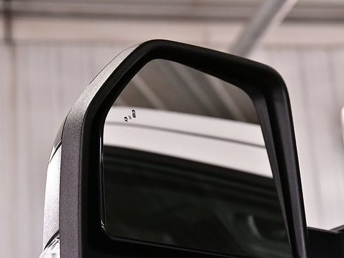 New 2026 Ford F250 Lariat w/ Black Appearance Package AWD/4WD image 15
