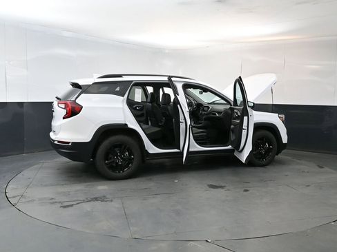 Used 2023 GMC Terrain AT4 AWD/4WD image 26