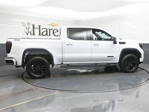 Used 2023 GMC Sierra 1500 Elevation image 35