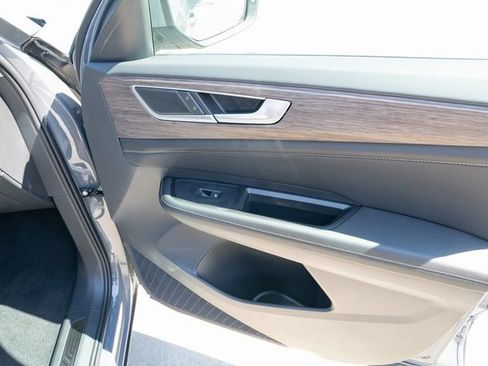 New 2026 Volkswagen Atlas SEL image 45