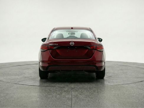 Used 2025 Nissan Sentra SV image 6