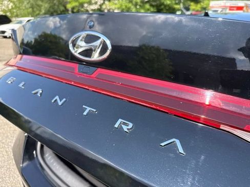 Used 2023 Hyundai Elantra SEL FWD image 13