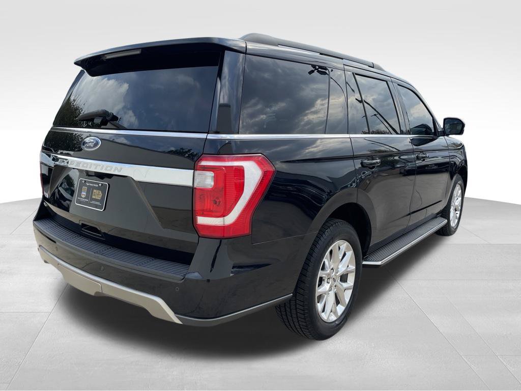 Used 2020 Ford Expedition XLT w/ Equipment Group 202A RWD image 5