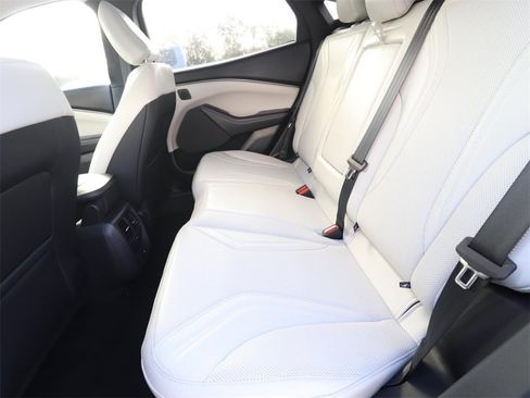 Used 2023 Ford Mustang Mach-E Premium image 6