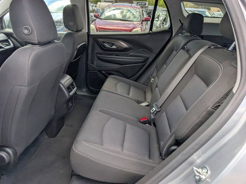 Used 2024 GMC Terrain SLE image 14