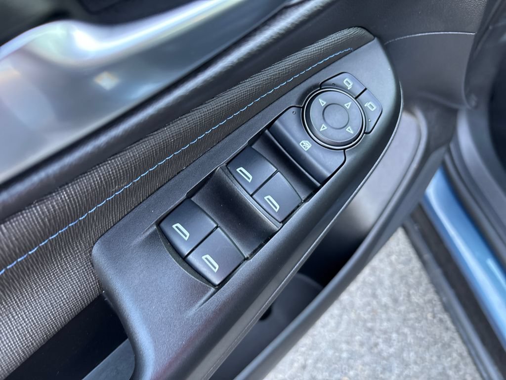 Used 2024 Buick Envista Sport Touring w/ Convenience I Package FWD image 11