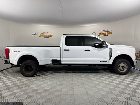 Used 2024 Ford F350 XLT image 7