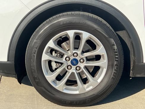 Used 2021 Ford Escape SE image 26