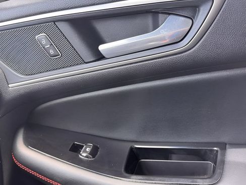 Used 2020 Ford Edge ST-Line FWD image 16