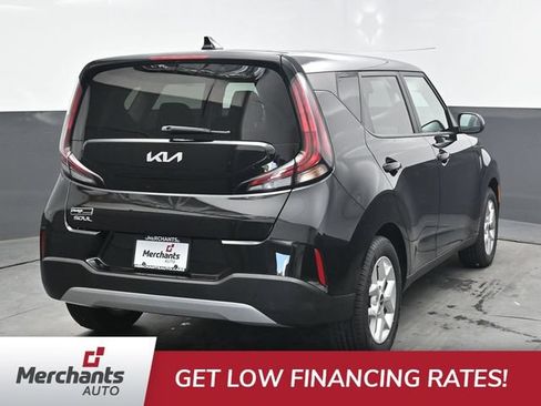 Used 2023 Kia Soul LX w/ LX Technology Package FWD image 7