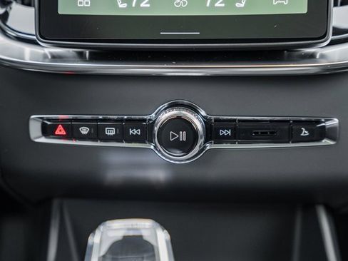 New 2026 Volvo XC90 B6 Plus w/ Protection Package Premier image 22