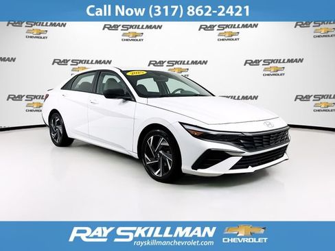 Used 2025 Hyundai Elantra Sport w/ Cargo Package FWD image 1