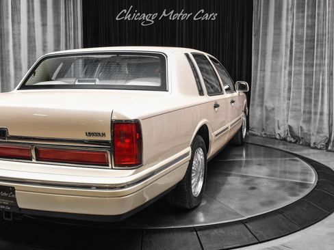 Used 1997 Lincoln Town Car Cartier image 41