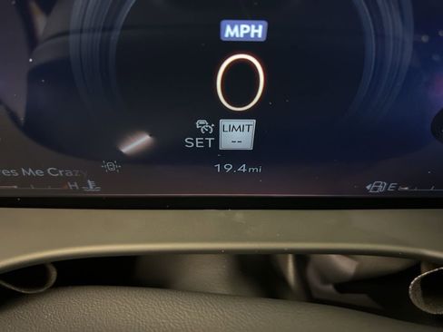 Used 2026 Lincoln Aviator Reserve image 23