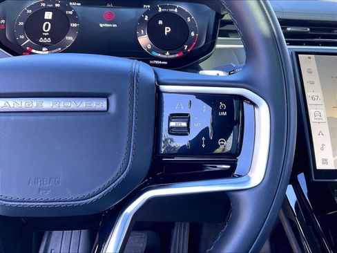 Used 2025 Land Rover Range Rover Sport S image 21