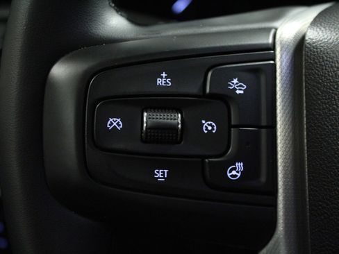 Used 2024 GMC Yukon XL Denali image 21