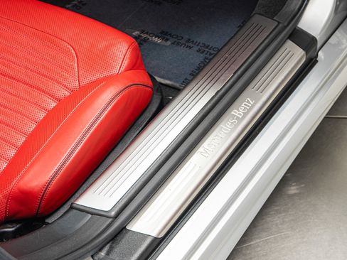 Used 2013 Mercedes-Benz SL 550 image 30