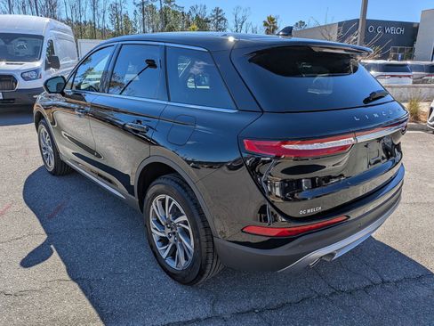 Used 2025 Lincoln Corsair FWD w/ Equipment Group 101A image 7