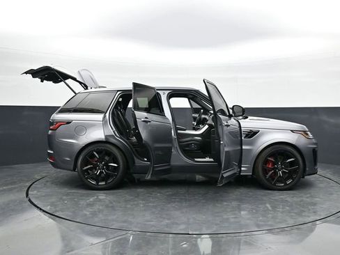 Used 2022 Land Rover Range Rover Sport SVR image 41