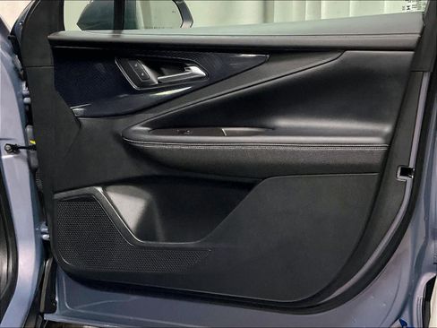 Used 2024 Chevrolet Blazer EV LT image 12