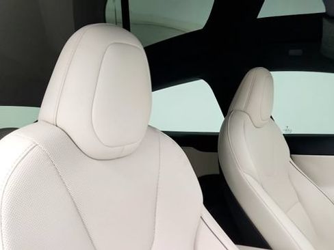 Used 2021 Tesla Model S Plaid AWD/4WD image 36